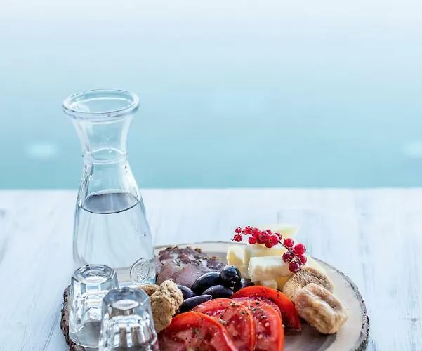 Penzion Etesians & Super Paradise Beach (Mykonos)