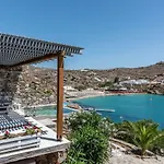 Gasthof Etesians & Super Paradise Beach (Mykonos)