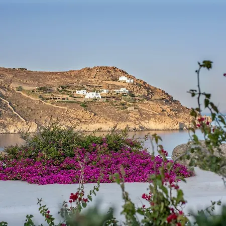 Etesians & בית הארחה