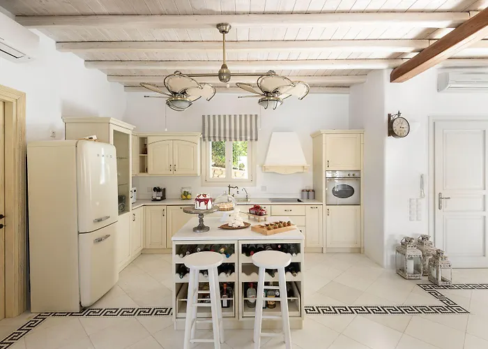 Etesians Suites&villas