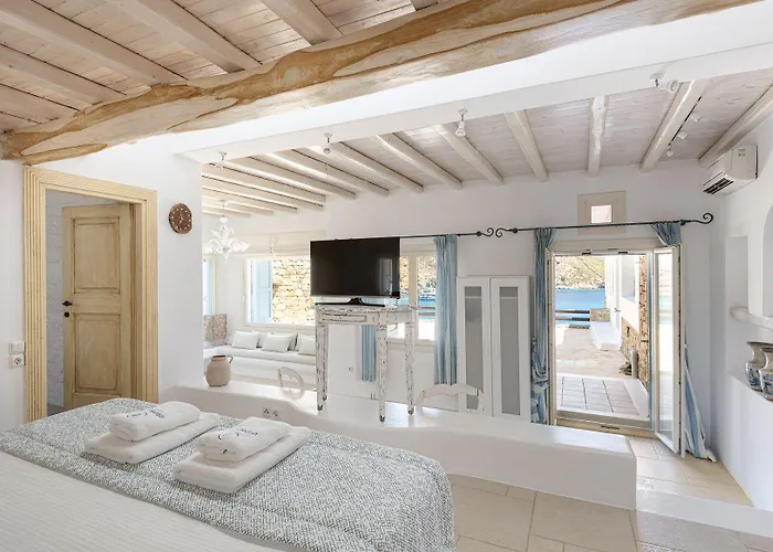 Etesians Suites&villas Pensión