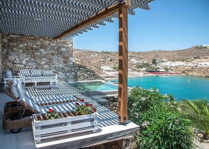 Pensión Etesians Suites&villas