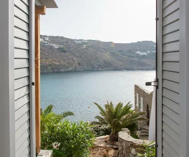 Etesians Suites&villas Pensión 4*