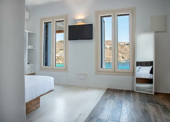 Etesians Suites&villas Pensión Playa Super Paradise