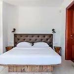 Pensionat Etesians &