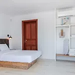 Pensionat Etesians & Super Paradise Beach (Mykonos)