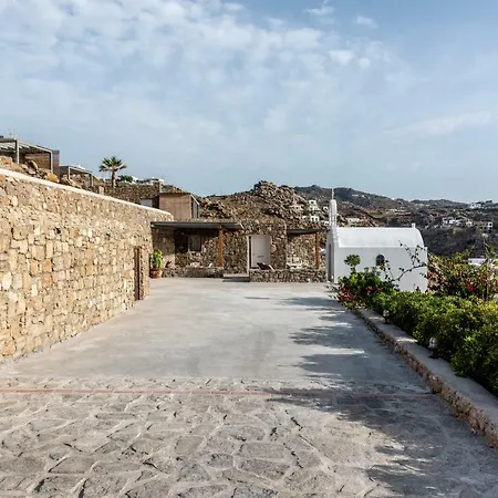 Guest house Etesians & Super Paradise Beach (Mykonos)