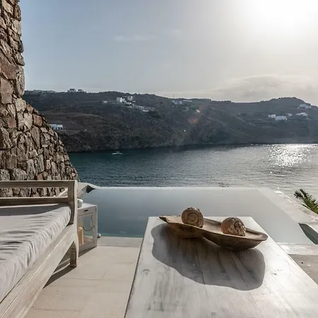 Etesians & Guest house Super Paradise Beach (Mykonos)