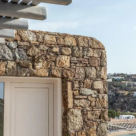 Etesians & Πανσιόν 4*