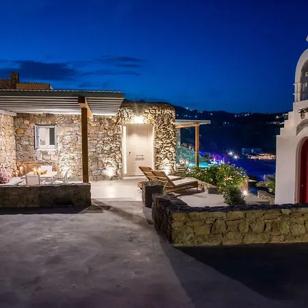 Guest house Etesians & Super Paradise Beach (Mykonos)