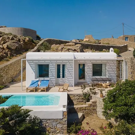 Etesians & 3* Super Paradise Beach (Mykonos)
