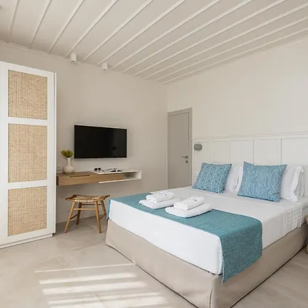 Etesians & Guest house Super Paradise Beach (Mykonos)