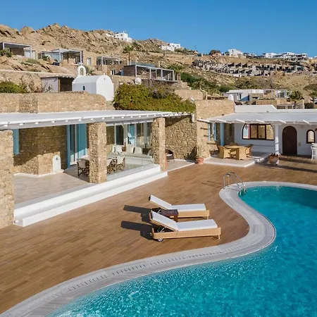 Guest house Etesians & Super Paradise Beach (Mykonos)