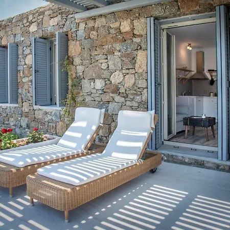 Etesians & Guest house Super Paradise Beach (Mykonos)