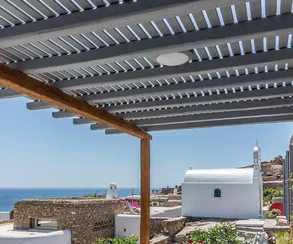 Etesians & Affittacamere Super Paradise Beach (Mykonos)